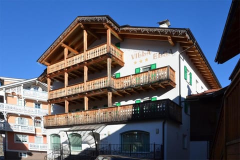 Garnì Villa Elsa Bed and Breakfast in Pozza di Fassa