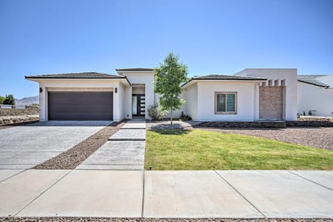 Upper Valley El Paso Home with Hiking Access On-Site House in El Paso