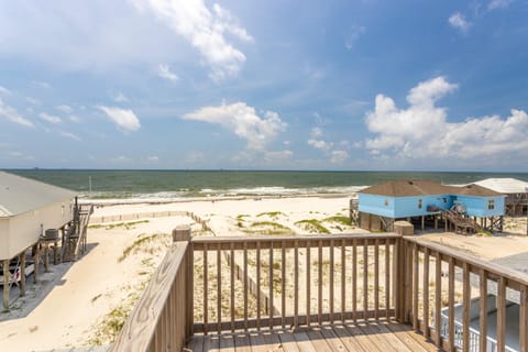 Shore to Please House in Dauphin Island