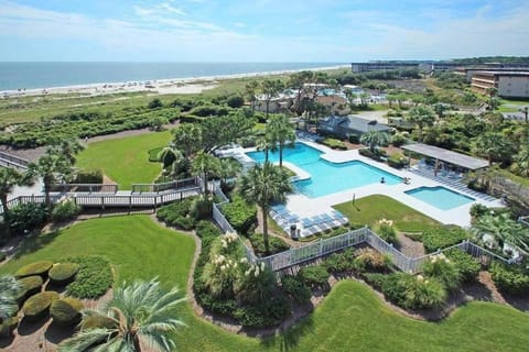 402 Sea Cloisters 2 BR Oceanfront Haus in Folly Field
