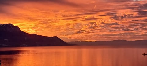 Natural landscape, Lake view, Mountain view, Sunset