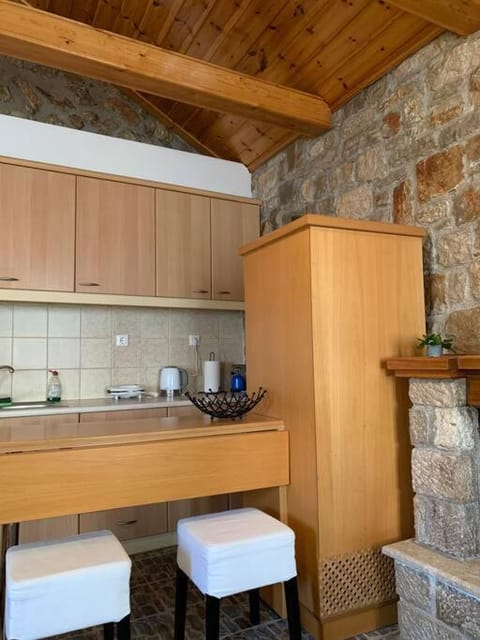 Aspa's Traditional House Apartment in Argolis, Greece