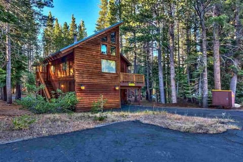 Property building, Facade/entrance, Natural landscape