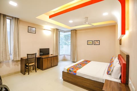 FabHotel Grand Olive Hotel in Noida