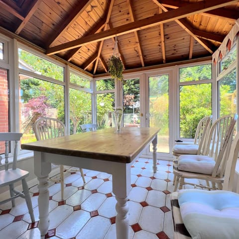 Patio, Garden, Dining area, Garden view