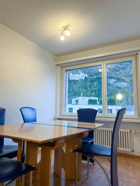 Dining area, Landmark view