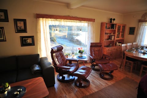 Living room, Sea view