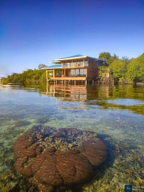 Bahia Coral Lodge Villa in Bocas del Toro Province