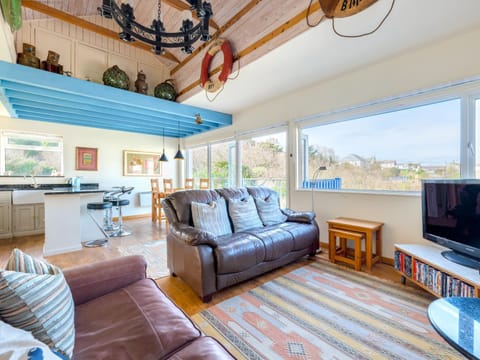 Beachside House in Polzeath