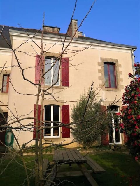 Grande maison de ville entre terre et mer House in Brittany