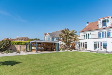 Sun Beach House House in Bognor Regis