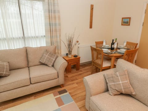 2 Chandlers Yard Apartment in Burry Port