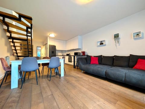 Kitchen or kitchenette, Living room, Photo of the whole room, Seating area