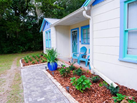 Private Home in Ocala with Fenced Yard, Piano, Central Location, Pets Welcome House in Ocala