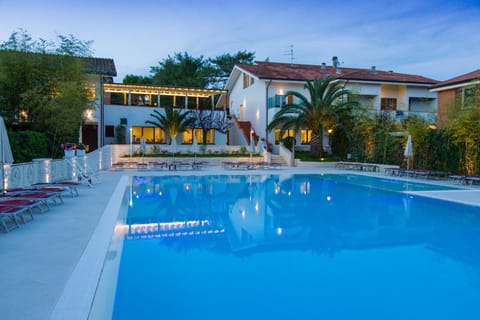 Balcony/Terrace, Pool view, Swimming pool