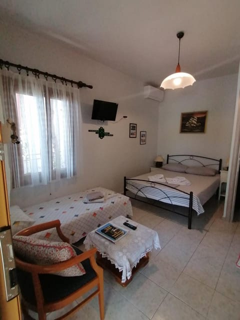 Roppas Studios Nostos Bed and Breakfast in Magnesia Prefecture, Greece