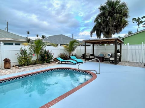 Perfect Family Vacation House with Private Pool House in Jupiter
