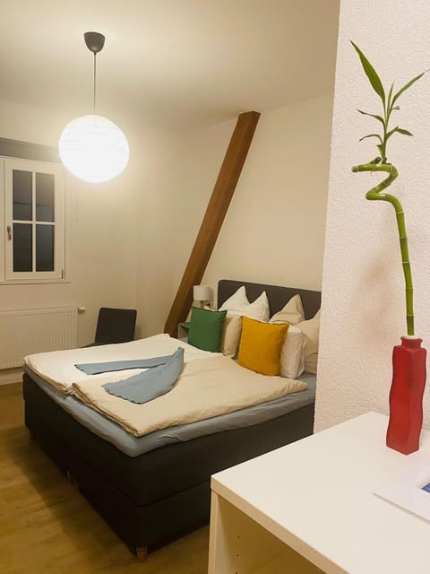 Bed, Photo of the whole room, Bedroom