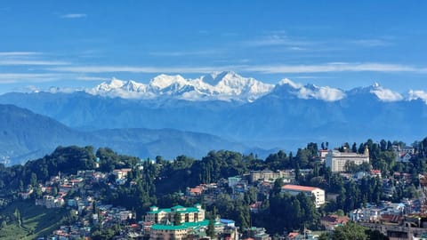 Balcony/Terrace, Mountain view