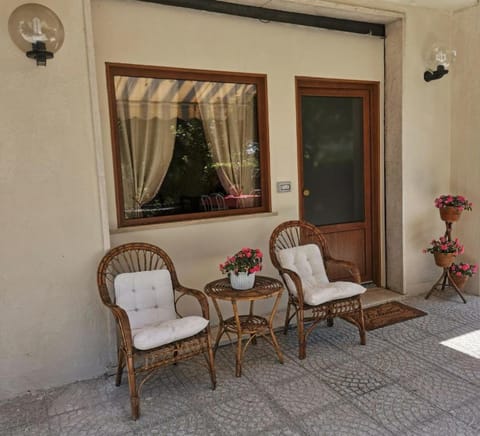 Seating area