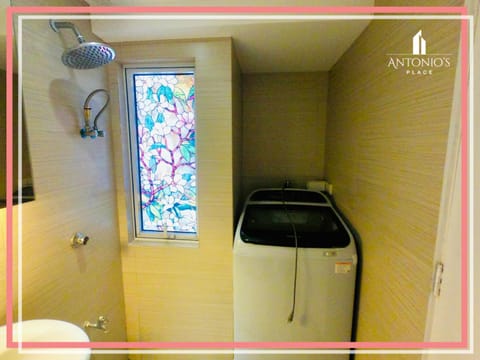 Cozy Elegant 2BR Loft Unit FREE WIFI & NETFLIX at Fort Victoria BGC Apartment in Makati