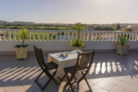 Patio, Balcony/Terrace