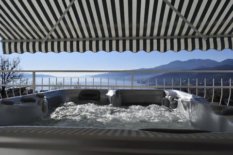 Hot Tub, Balcony/Terrace, Open Air Bath