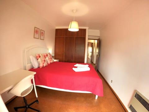 Carcavelos very spacious 3 bedroom apartment Cascais Condo in Carcavelos