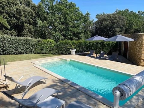 Garden view, Pool view, Swimming pool, sunbed