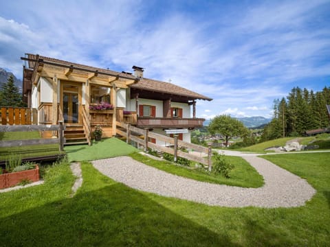 Property building, Day, Garden
