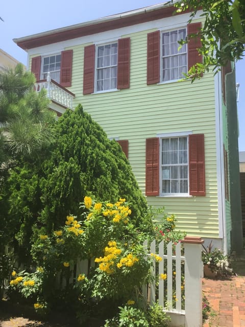 Studio apartment at Historical House Villa in Texas City