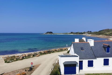 Natural landscape, Activities, Fishing, Beach, Windsurfing, Canoeing, Sea view, Family