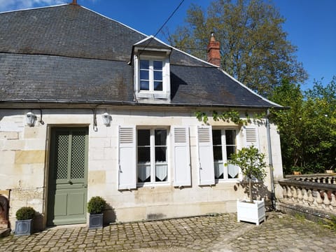 Clos Montcenoux, au coeur de Bourges. Apartment in Bourges