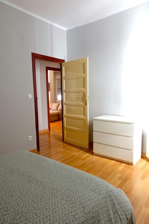 Yellow Door 2 Apartment in Ponferrada