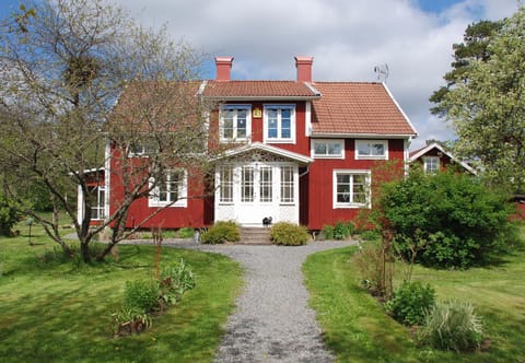 Facade/entrance, View (from property/room), Garden view, Garden view