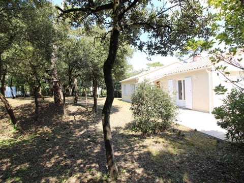 Maison avec grand jardin clos, 6 couchages, proche forêt domaniale - Saint-Georges-d'Oléron - FR-1-246A-131 House in Saint-Georges-d'Oléron