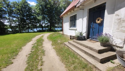 Winnica Niebò - domki z balią nad jeziorem Chalet in Pomeranian Voivodeship