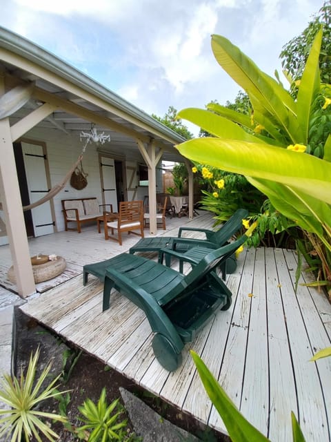 Patio, Facade/entrance, Balcony/Terrace