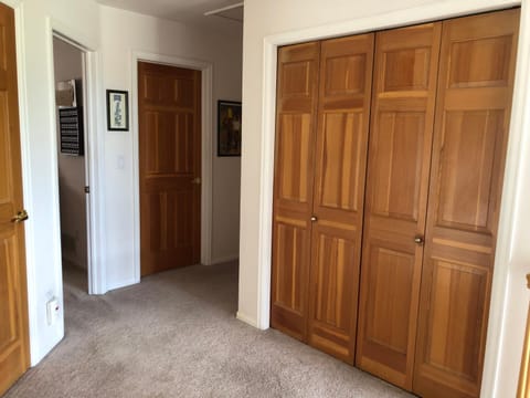 1 or 2 bedrooms with bath in our shared home at Indian Peaks Golf Course Vacation rental in Lafayette