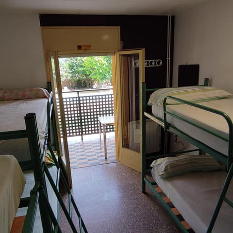 Balcony/Terrace, Photo of the whole room, bunk bed, internet