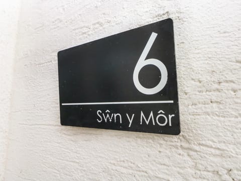 Swn Y Mor Apartment in Saundersfoot