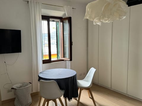 Appartamento con vista mare a Porto Santo Stefano Apartment in Porto Santo Stefano