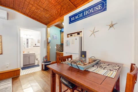 Crescent Beach Bungalow House in Butler Beach