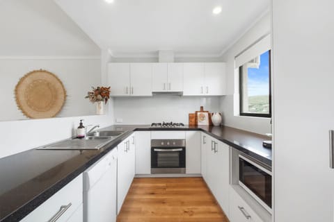 A Stones Throw Gnarabup Apartment in Margaret River