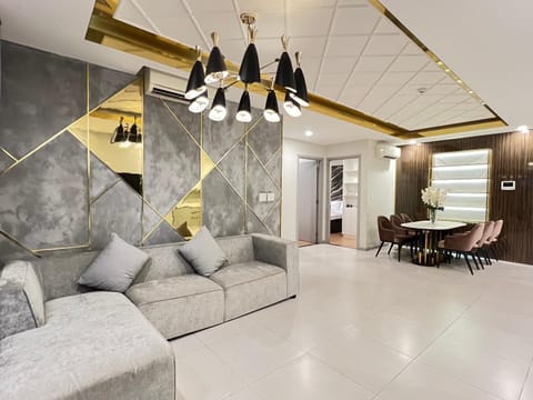 The Goldview Apartment - Luxury Apartment Furnished Suites Condo in Ho Chi Minh City