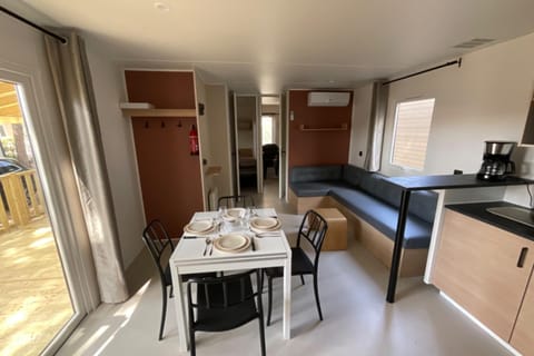 Mobil-Home OuiReves 74 face à la Méditerranée Maison in Agde