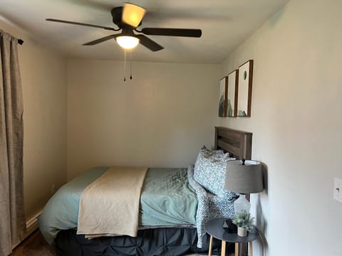 The Perfect 3 Bedroom Apartment - Central location Condominio in Fairbanks