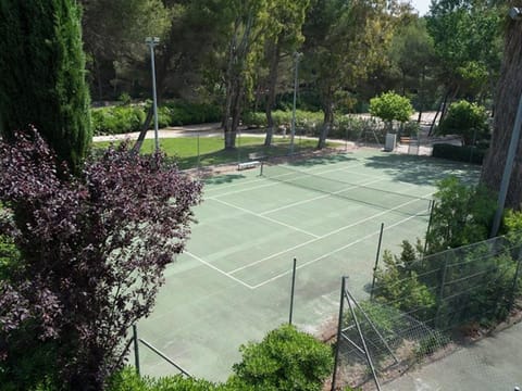 T3 avec Piscine - Tennis - Parking - À 200m des plages/commerces - FR-1-316-294 Apartment in Six-Fours-les-Plages