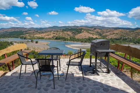 View (from property/room), Balcony/Terrace