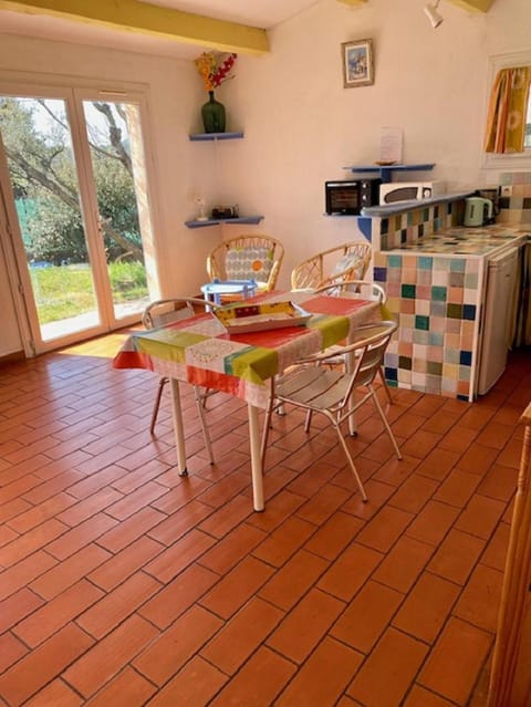 Location, piscine, animaux, jardin clôturé, parking, var, provence , wifi House in Lorgues